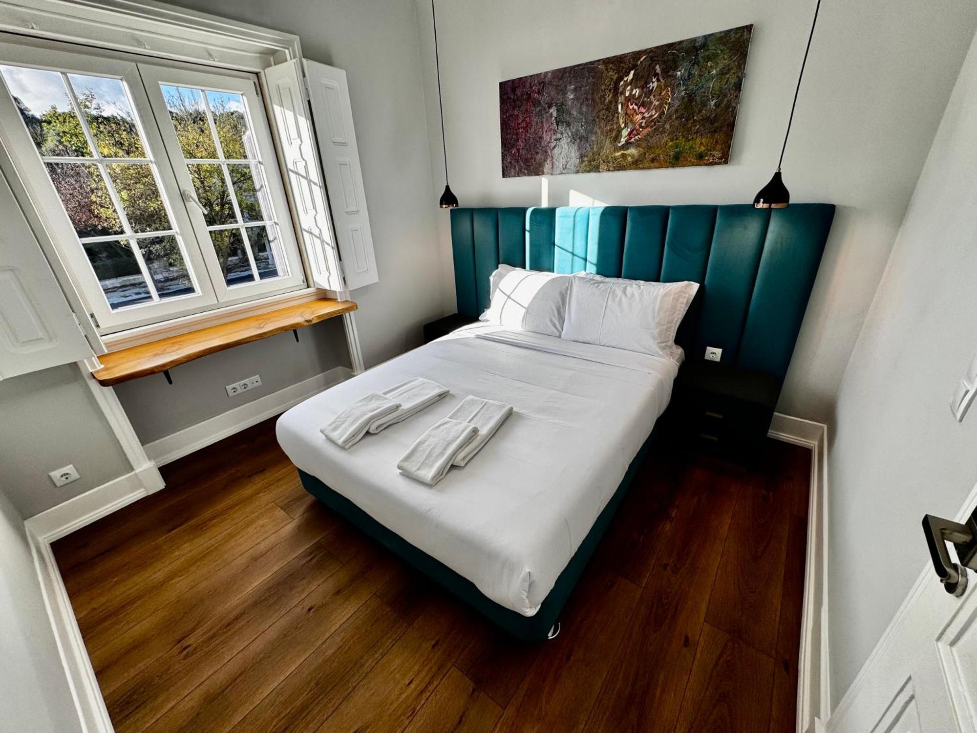 Relax And Explore And Bed & Breakfast Lissabon