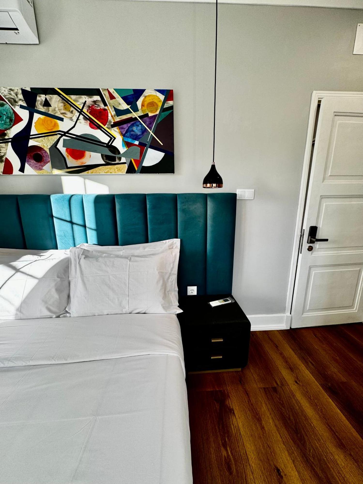 Bed & Breakfast Relax And Explore And Lissabon