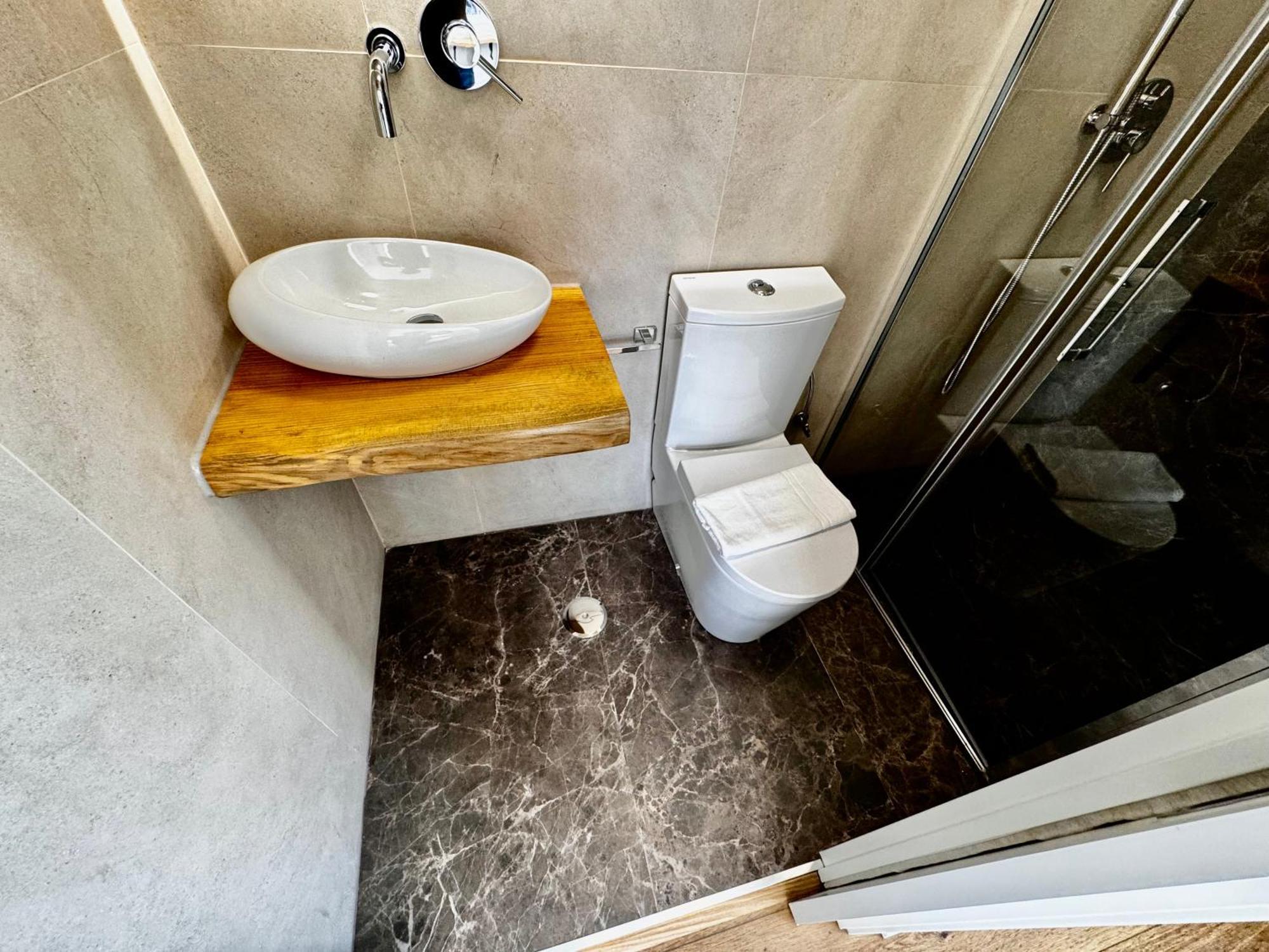 Relax And Explore And Bed & Breakfast Lissabon